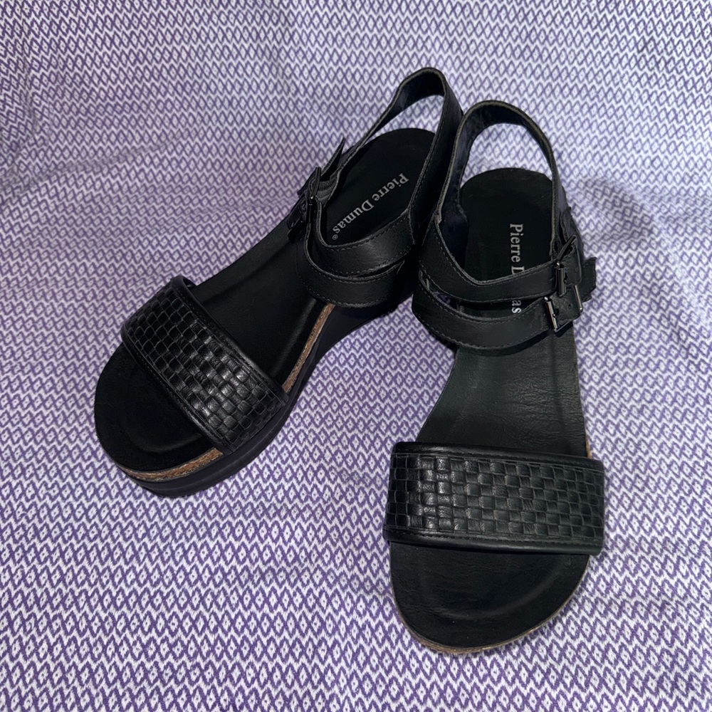 Pierre Dumas Hester size 10